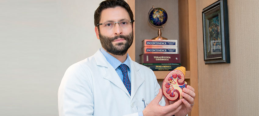 urologista julio bissoli especialista no aparelho urinário